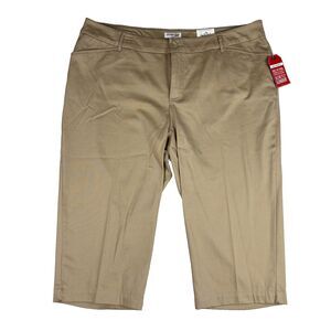 New! ST JOHN'S BAY Women 20W  Secretly Slender Classic Fit Capri Pants Tan Khaki